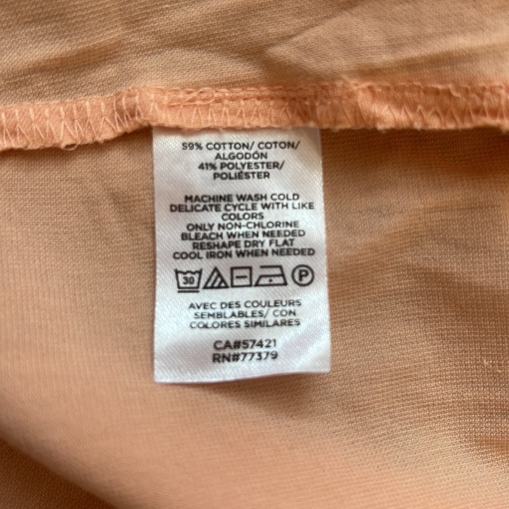 NEW ANN TAYLOR TOP IN BEAUTIFUL PEACH COLOR - Picture 7 of 7